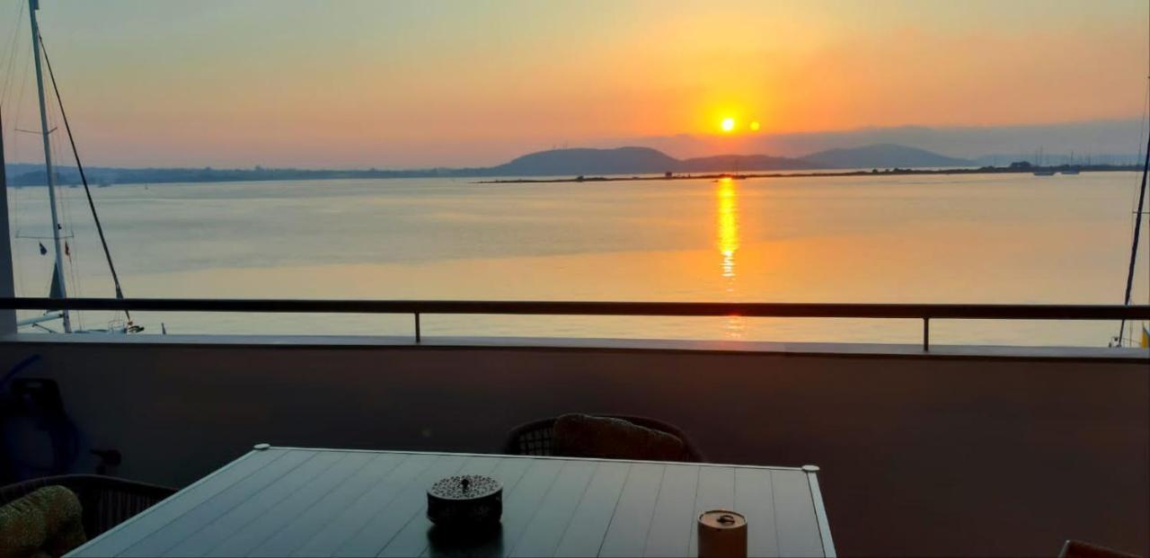 Апартаменти Oikia Preveza Seaview Екстер'єр фото
